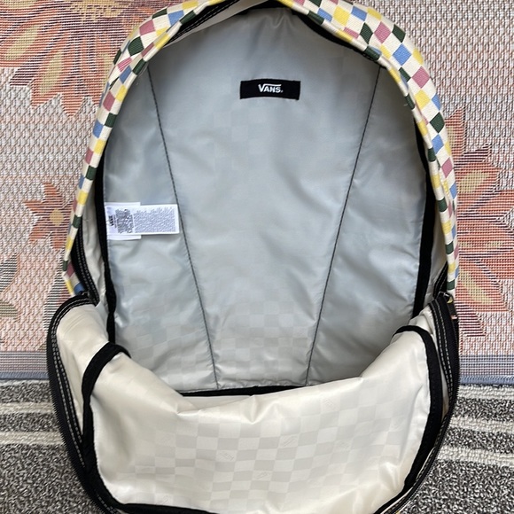 Vans DEANA III BACKPACK
NWT - Picture 15 of 16